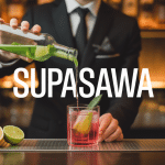 supasawa sur bar moderne avec bouteille et agrumes
