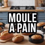 différents moules a pain sur plan de travail avec pains dorés